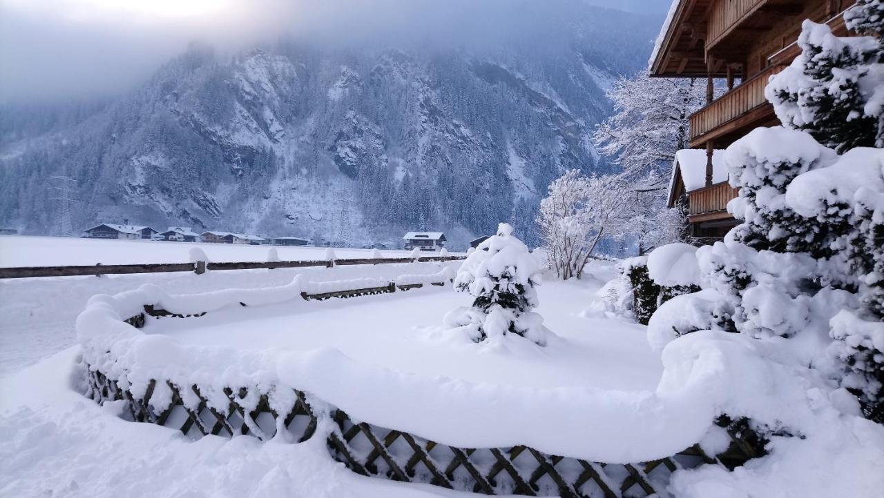Landhaus Eberler Mayrhofen Eksteriør billede