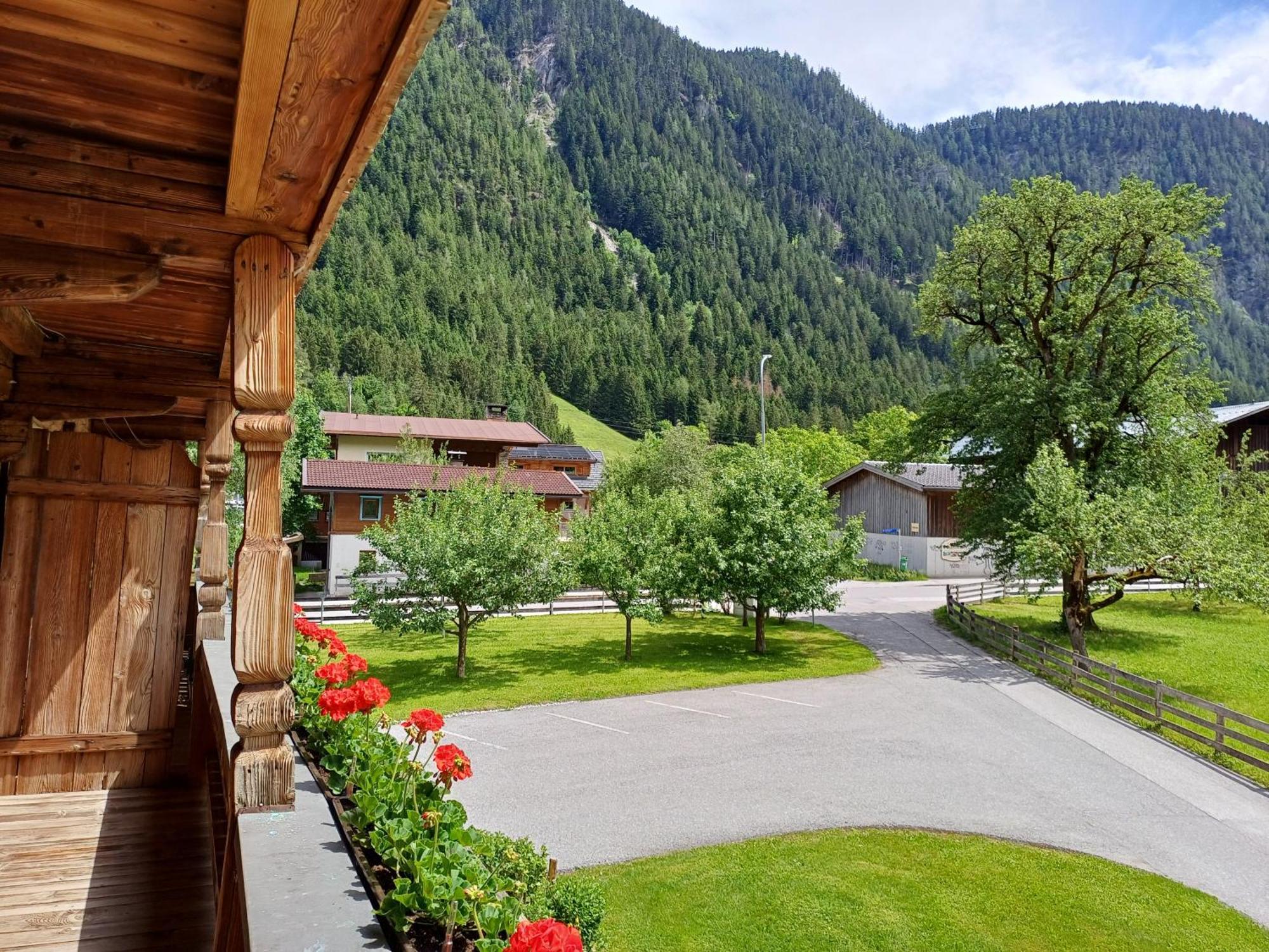 Landhaus Eberler Mayrhofen Eksteriør billede