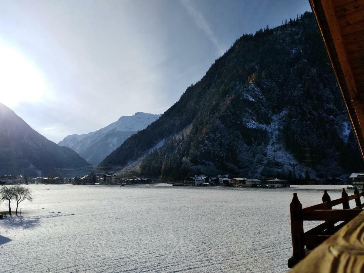 Landhaus Eberler Mayrhofen Eksteriør billede