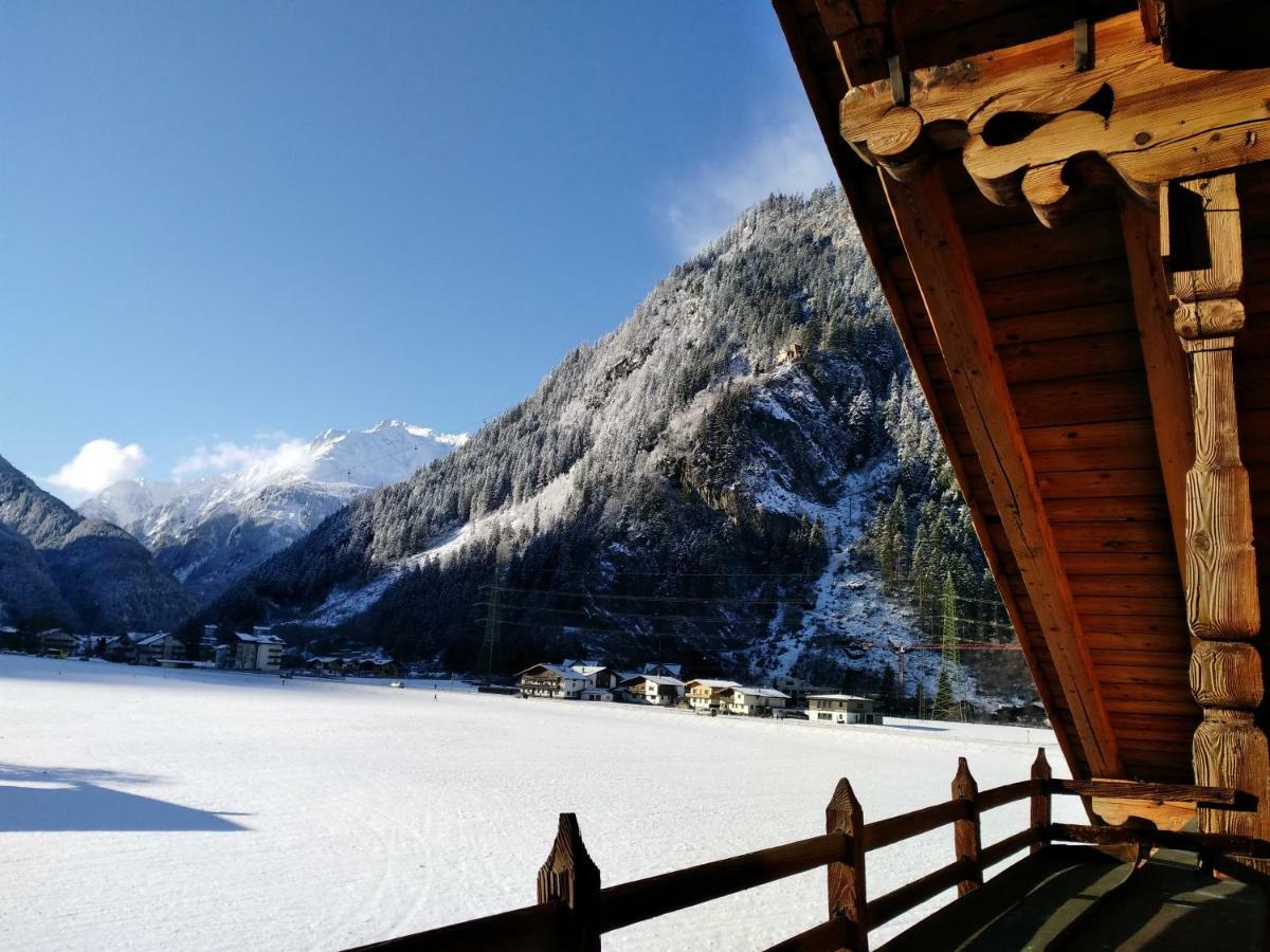 Landhaus Eberler Mayrhofen Eksteriør billede
